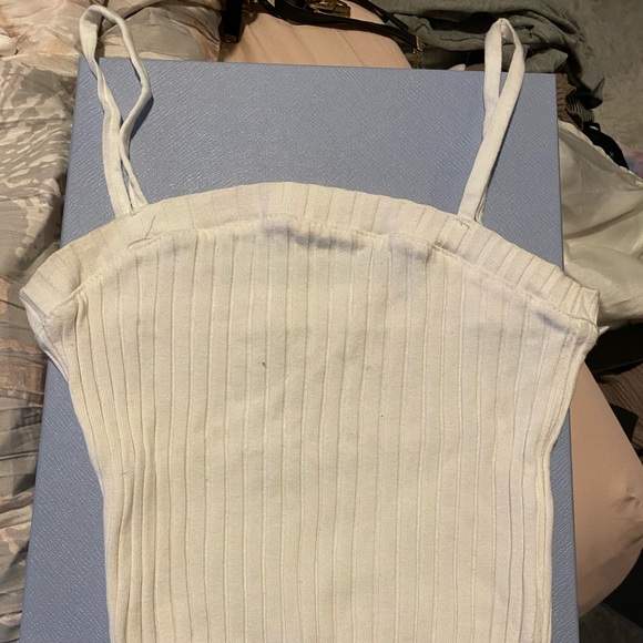 UO White (Main Pic is pink) crop top - Picture 2 of 5